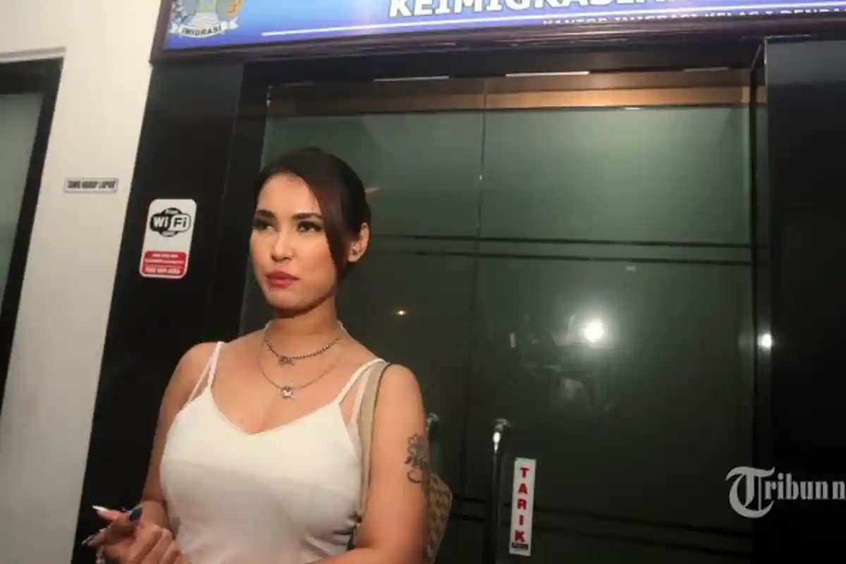 Maria Ozawa Ngaku Rindu Berat, Vicky Prasetyo Ingin Ajak Mantan Bintang Film Panas ke Tempat Ini