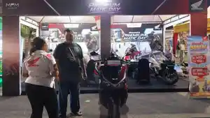 pameran-produk-test-ride-hiburan-hingga-promo-pembelian-motor.jpg