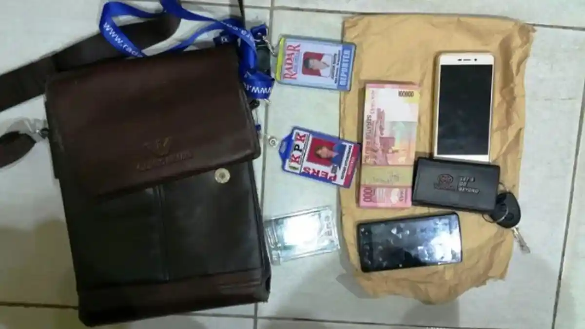 Ngaku-ngaku Wartawan, 2 Pria Peras Korban Rp17 Juta dengan Tudingan Selingkuh