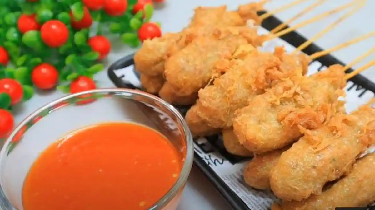 Resep Sempol Ayam, Masukkan Adonan dalam Plastik Agar Mudah Dicetak