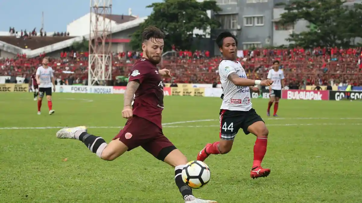 Tampil Gemilang di Bawah Mistar Gawang, Pelatih PSM Puji Hilmansyah