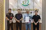 Restorative-Justice-dua-tersangka-penadah-dikarimun.jpgRestorative-Justice-kejari-karimun.jpg