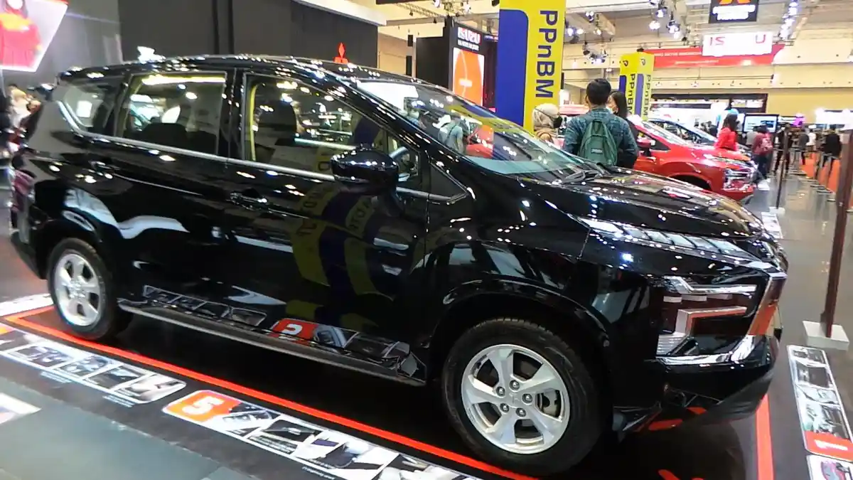 Penampilan Baru New Xpander dan New Xpander Cross di GIIAS 2021, Berikut Spesifikasinya