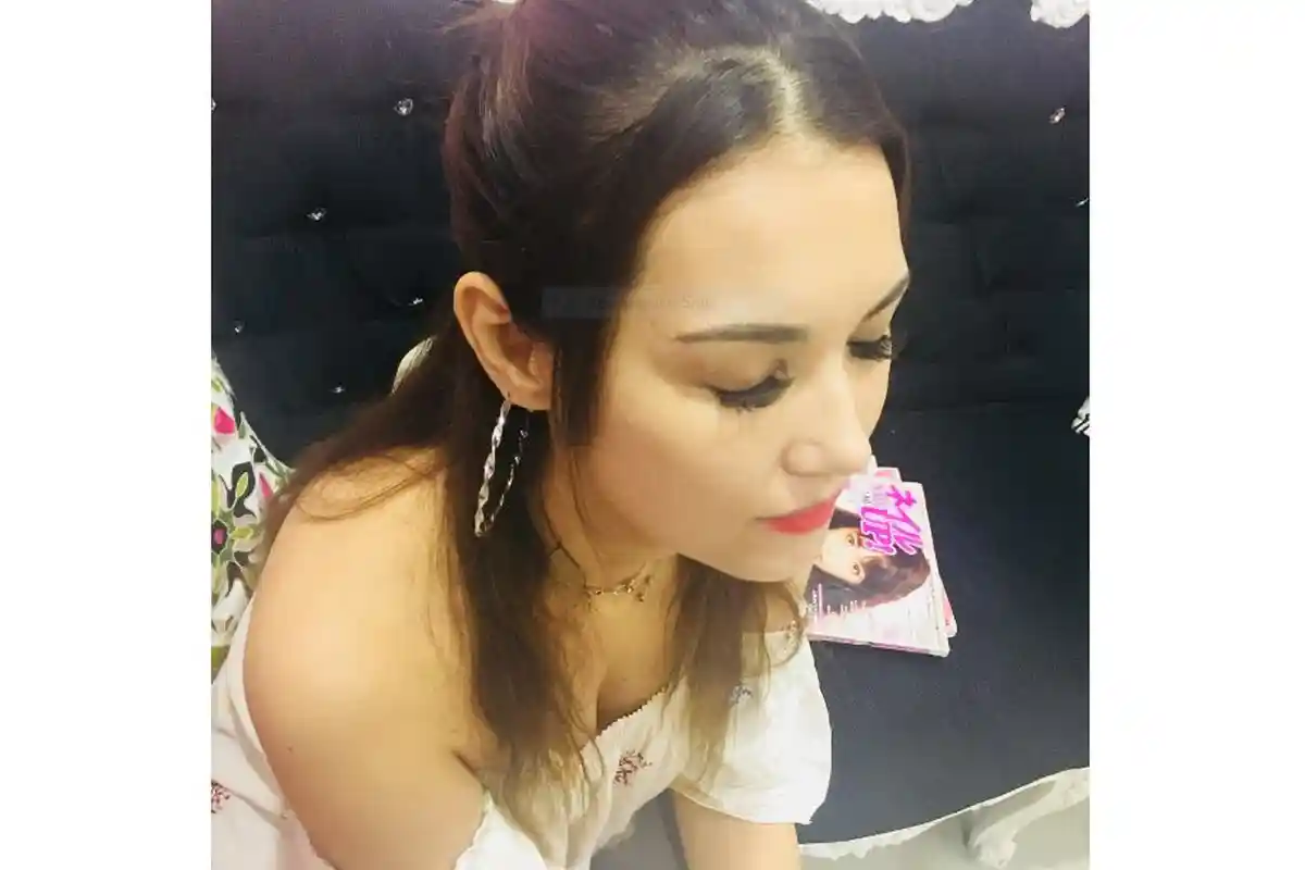 12 Foto Miyabi Berpakaian Sopan, Ternyata Penampilan Maria Ozawa Tambah Menarik