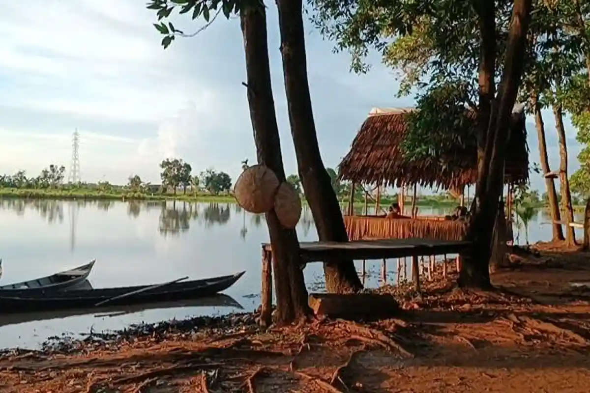 Wisata Kalsel :  40 Menit dari Banjarmasin, Sungai Lakum Destinasi Santai Keluarga dan Anak Muda