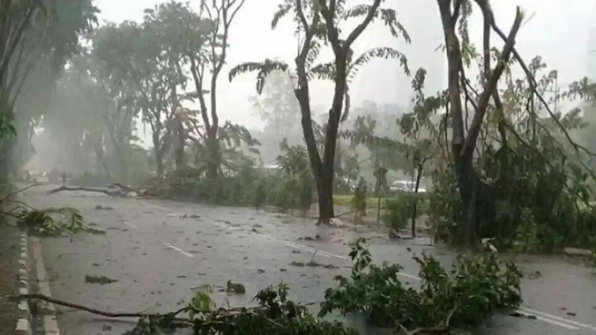 Ramalan Cuaca Surabaya Sidoarjo & Batu, Minggu 27 Januari 2019, Waspada Hujan Lebat & Angin Kencang