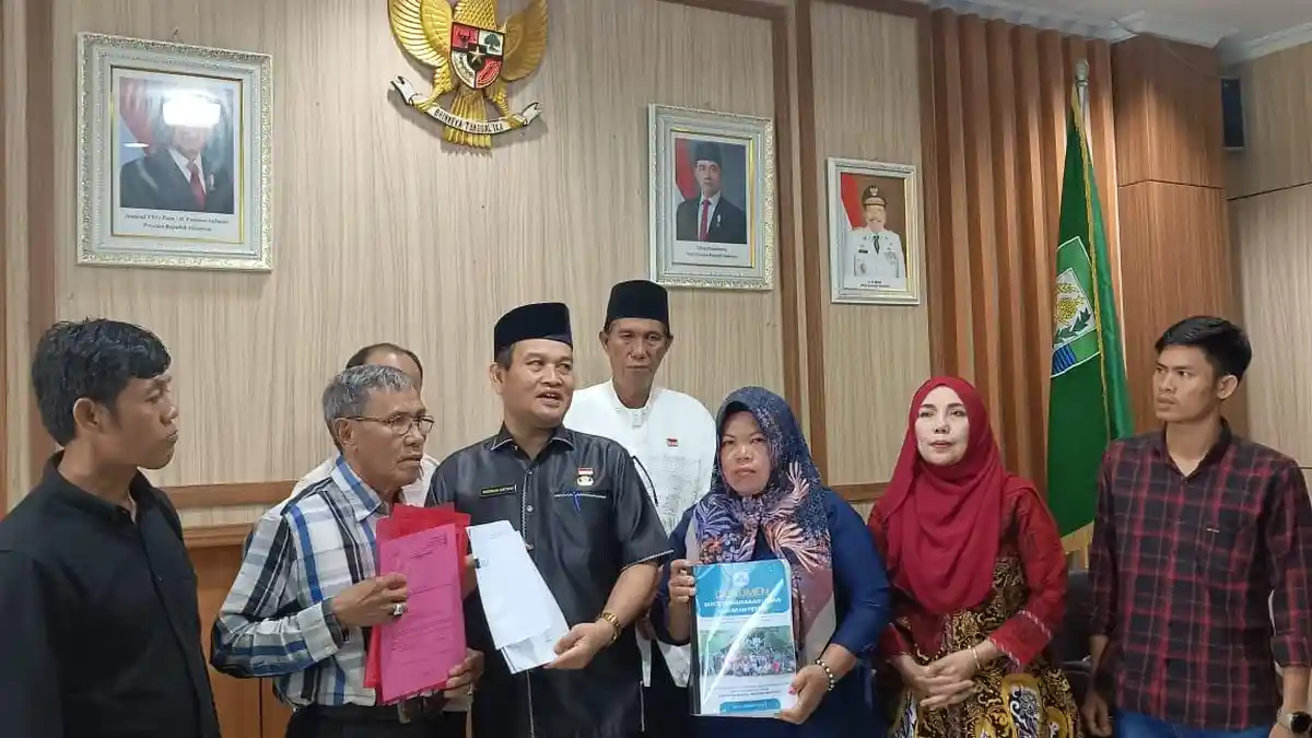 Hak Tanah Dipertaruhkan, Masyarakat Temui Sekda Bengkulu Perjuangkan Pembebasan HGU