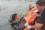 sar-evakuasi-dua-jenazah-bocah-korban-tenggelam-di-danau-perumahan-babelan-kab-bekasi.jpg