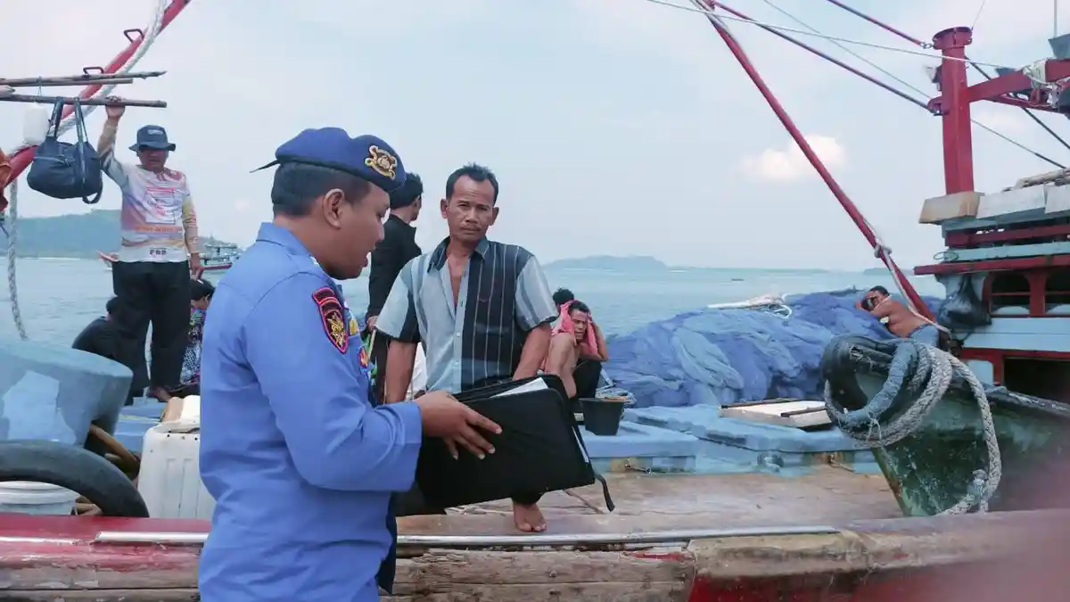 Cegah Kriminalitas di Perairan saat Bulan Ramadan, Sat Polairud Polres Sibolga Melaksanakan Patroli