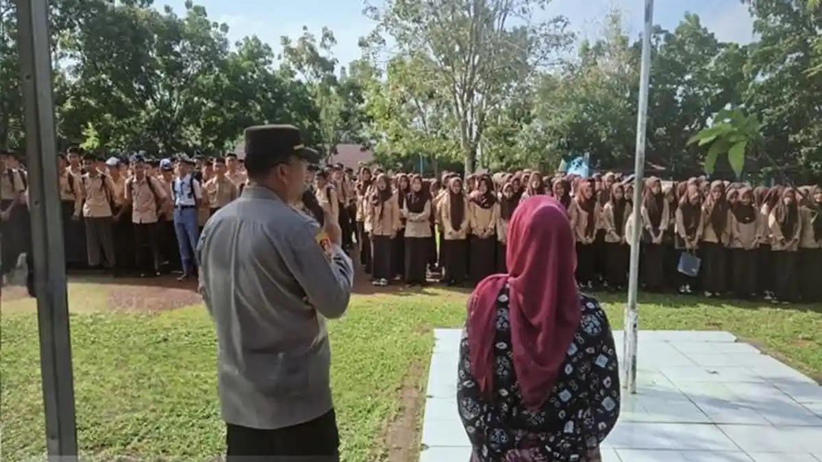 Masuki Masa Libur Sekolah, Kapolsek Pampangan Minta Pelajar Jauhi Narkoba, Judol dan Balap Liar - Tribunsumsel.com