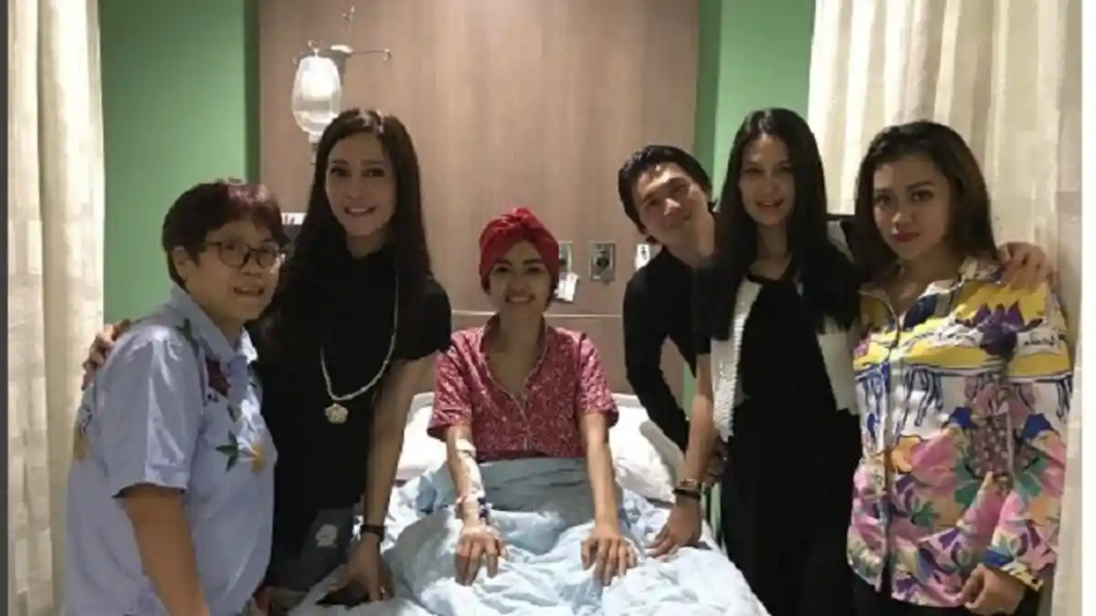 Sakitnya Luar Biasa! Sehari, Julia Perez Disuntik Pereda Nyeri Sampai Lima Kali