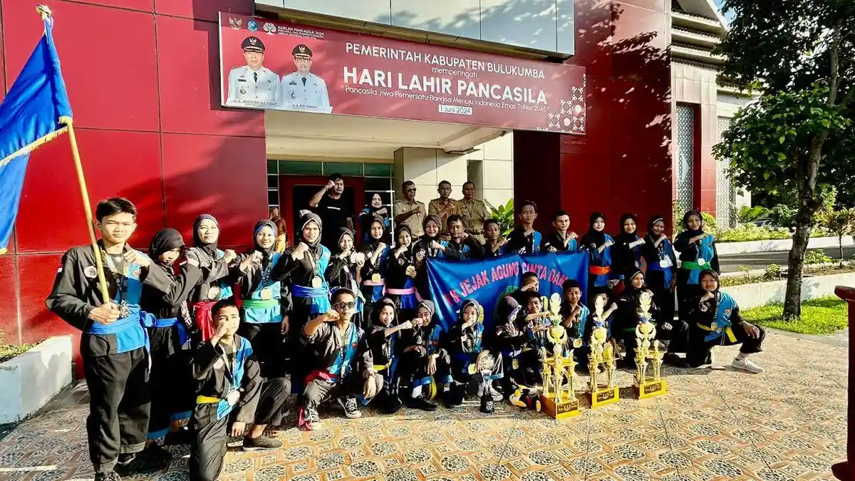 Jejak Agung Koleksi 25 Emas di Kejurnas Pencak Silat Parepare