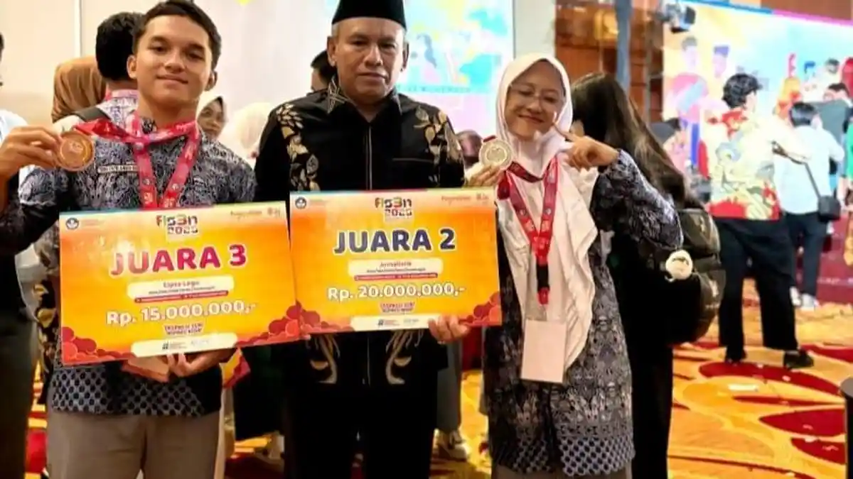2 Siswa SMAN Modal Bangsa Raih Prestasi Gemilang di FLS3N Nasional 2025 di IKJ