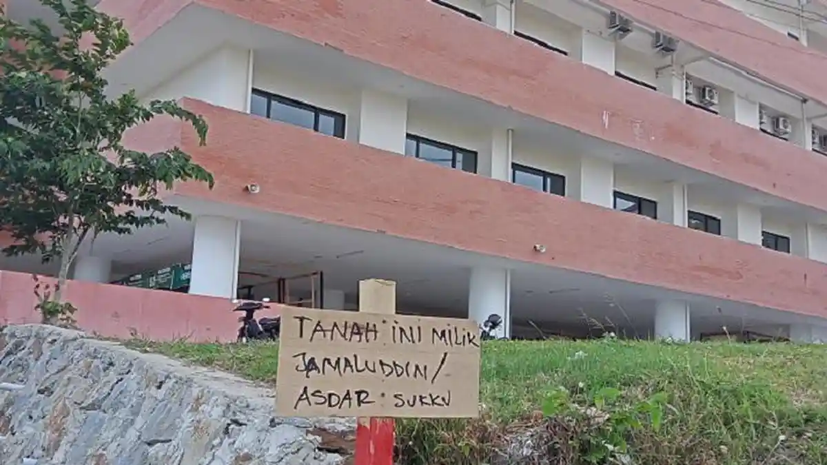 Giliran Gedung Laboratorium Terpadu STAIN Majene Diklaim Pemilik Lahan