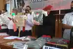 polres-ngawi-bekuk-komplotan-pengedar-upal-hingga-rp-1-miliar.jpg
