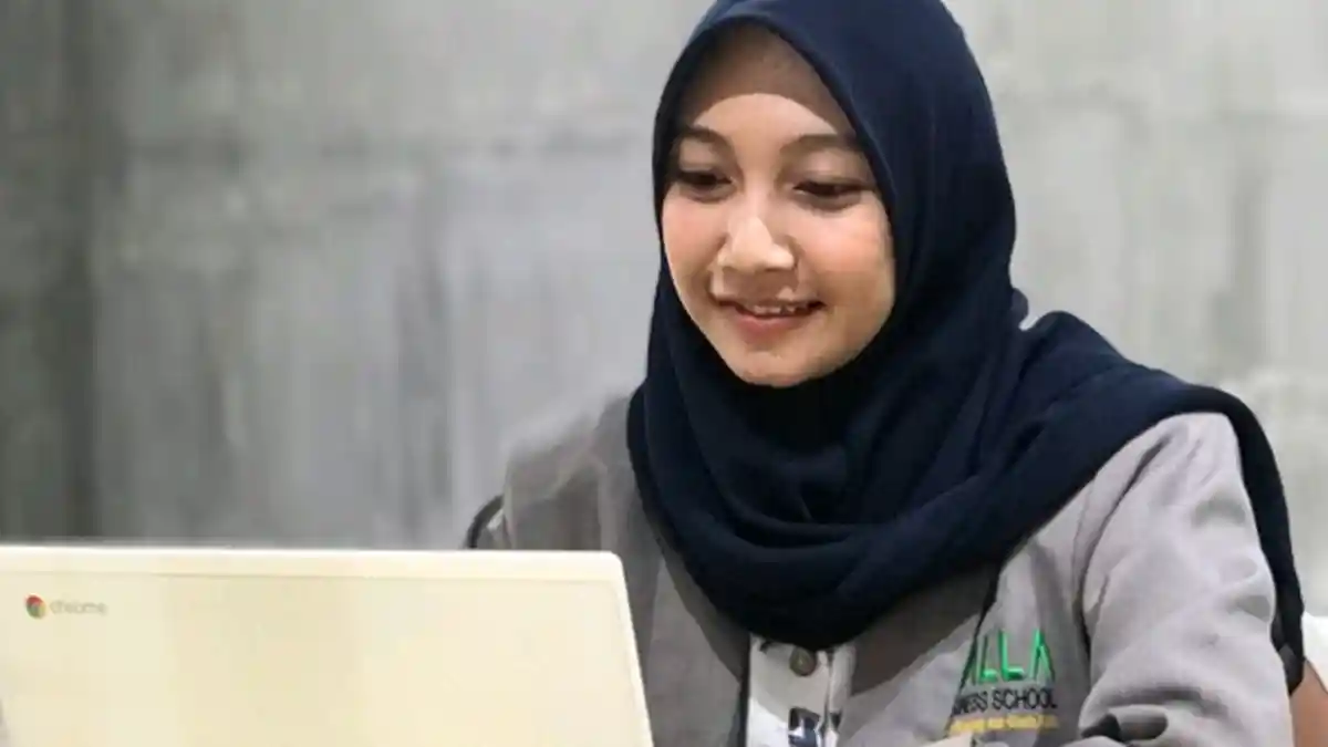 Kalla Business School Ujian Masuk via Daring, 55 Calon Maba Sudah Daftar
