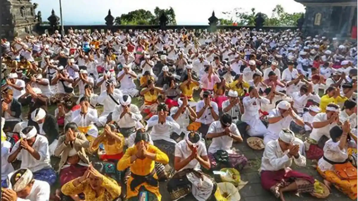 Purnama Merupakan Pemujaan Sang Hyang Candra, Ini yang Mesti Dilakukan