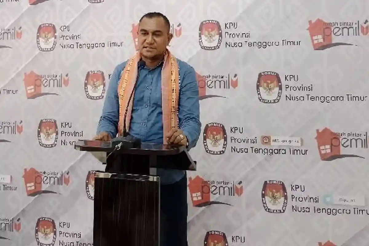 Pemilu 2024, Angelo Wake Kako Kembali Daftar Sebagai Balon DPD RI