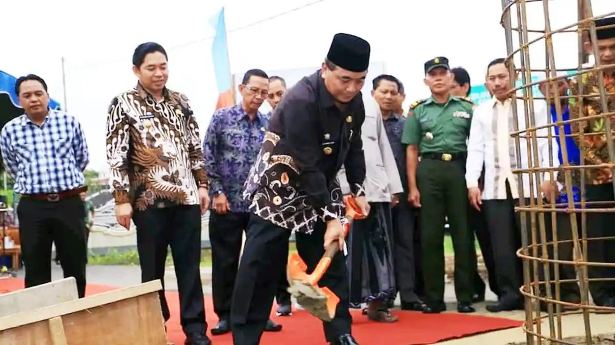 Bundaran Lukah Iwak di Wilayah Nagara Mulai Dikerjakan