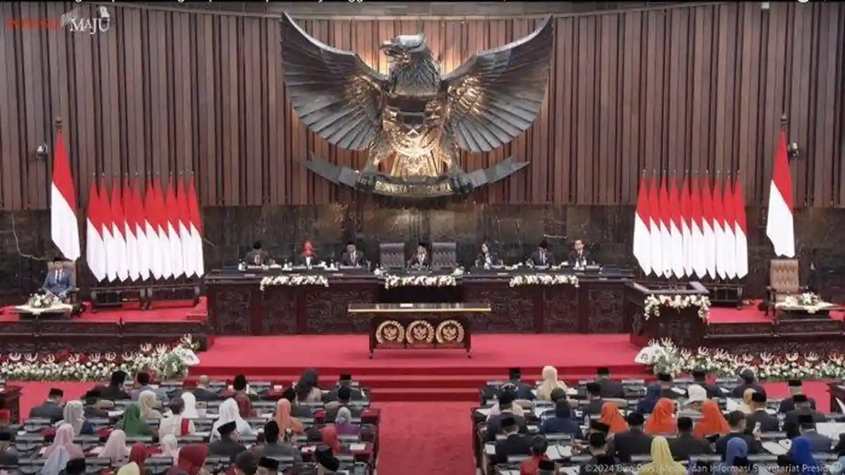 580 Anggota DPR RI Periode 2024-2029 Resmi Dilantik, Jokowi dan Prabowo Hadir di Senayan