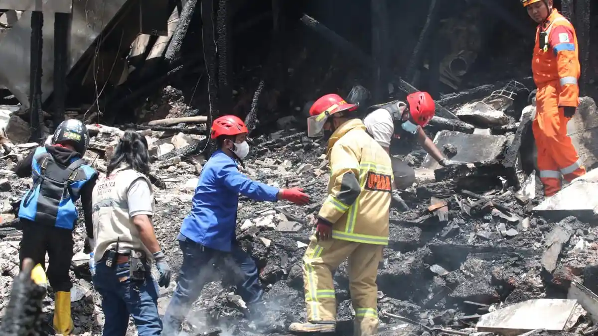 Kebakaran di RT 13 Muara Rapak Balikpapan, Korban Ditemukan dalam Puing-puing Bangunan