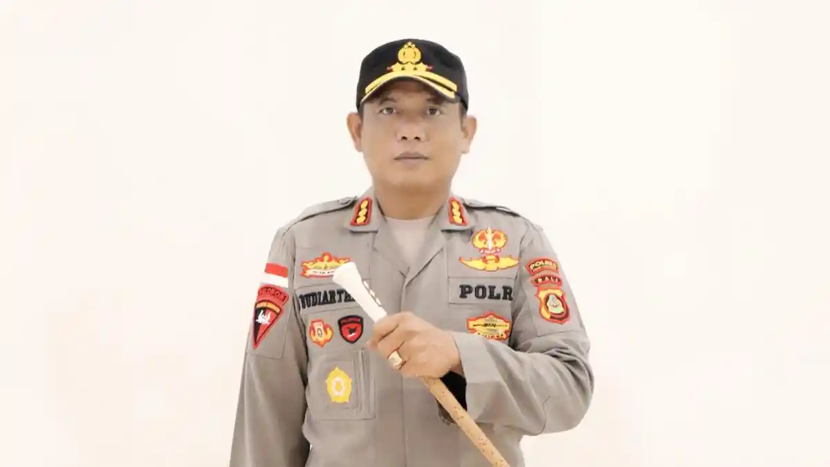 Kapolri Mutasi Kapolres Kawasan Bandara Ngurah Rai Komang Budiartha Jadi Kabid TIK Polda Bali - Tribun-bali.com