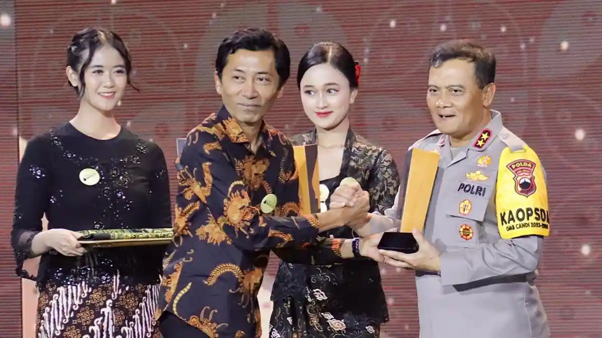 Irjen Pol Ahmad Luthfi, Kapolda Jateng Inovatif Terima Penghargaan: Figur Akselerator Pembangunan