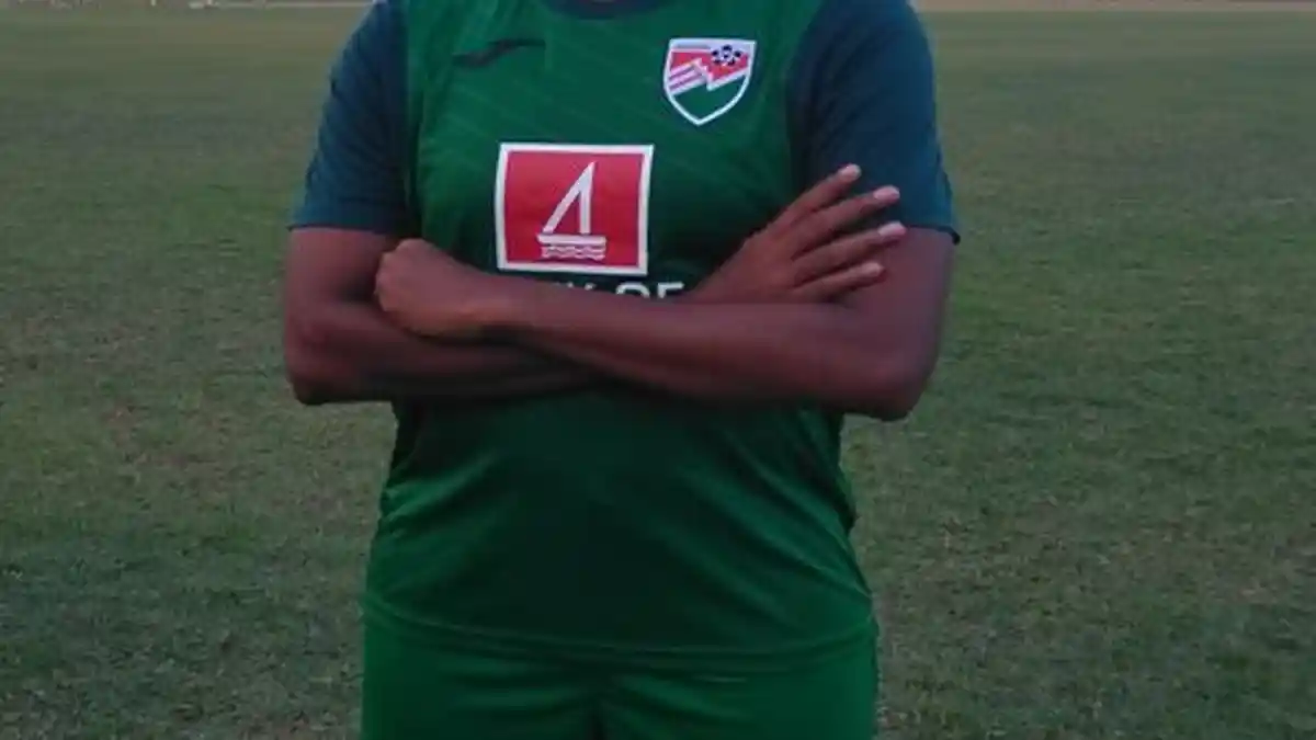 Kapten Kesebelasan Timnas Sepakbola Maladewa Ini Menahan Diri untuk Berburu Kuliner