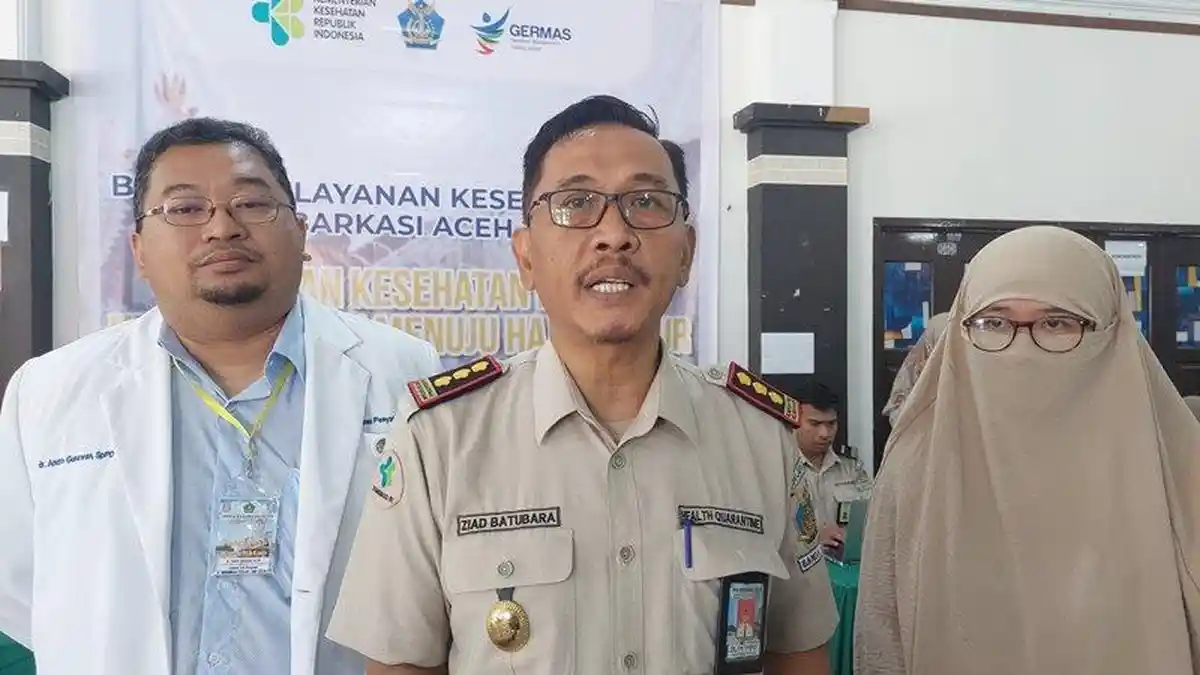Cuaca Panas Landa Tanah Suci, Jamaah Haji Aceh Diminta Jaga Kesehatan, Pakai Payung dan Sandal Jepit
