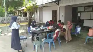 update-posko-pemeriksaan-keracunan-di-Tempel-Sleman.jpg