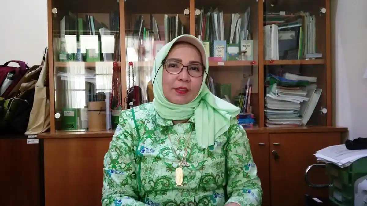 Pemakai Kontak Lensa Wajib Memperhatikan Ini