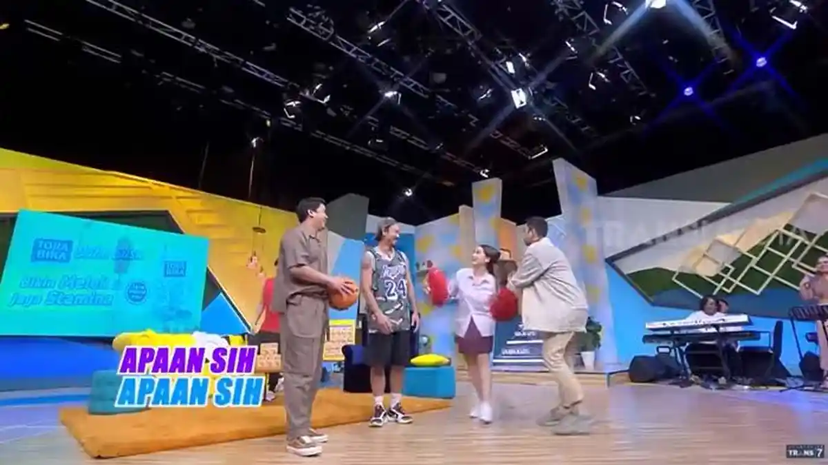 Nagita Slavina Semangat Lihat Denny Sumargo Main Basket, Raffi Ahmad Cemburu Lakukan Ini ke Istri