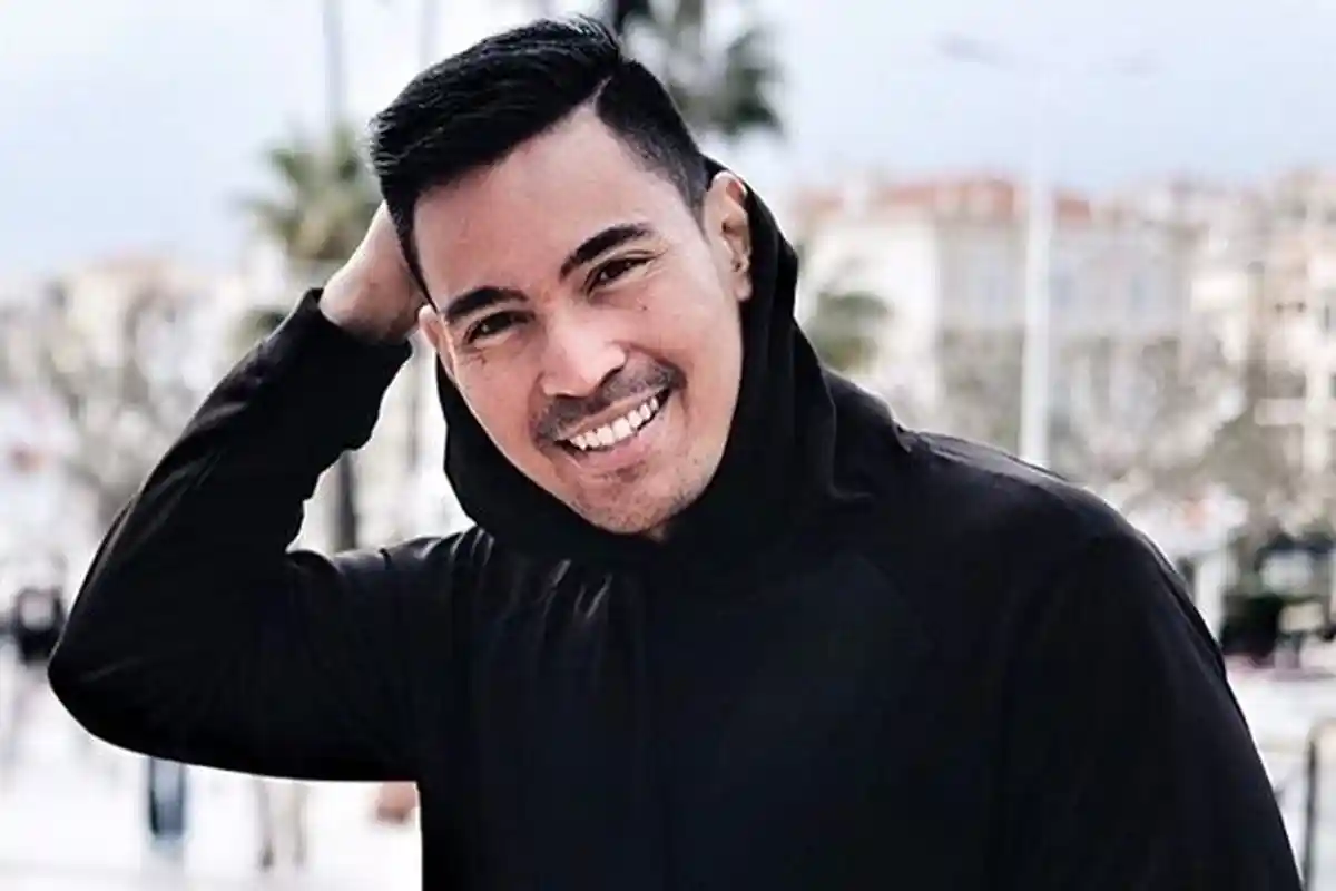 PRESENTER Robby Purba Murka Singgung Uang Haram, Para Artis Dikejutkan dengan Beritanya