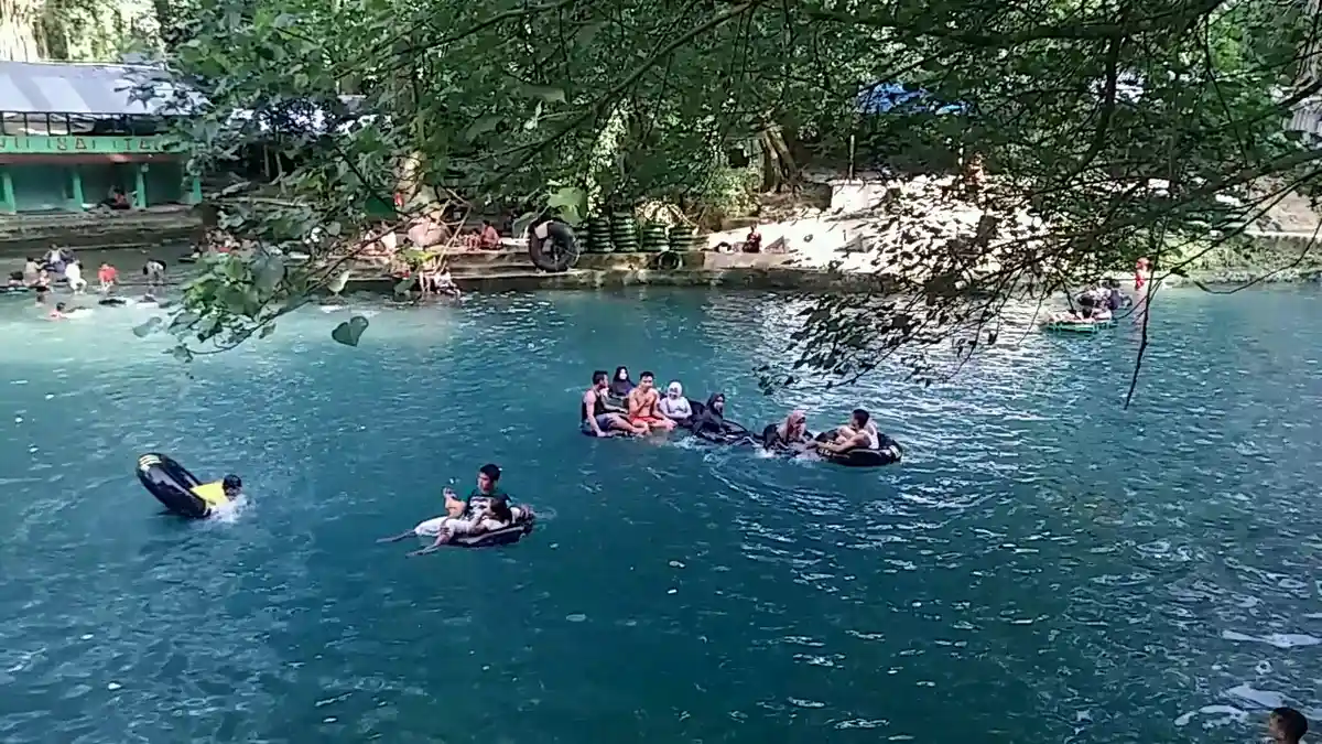 Dulunya Pemandian Orang Belanda, Indahnya Pemandian Alam Sweembath