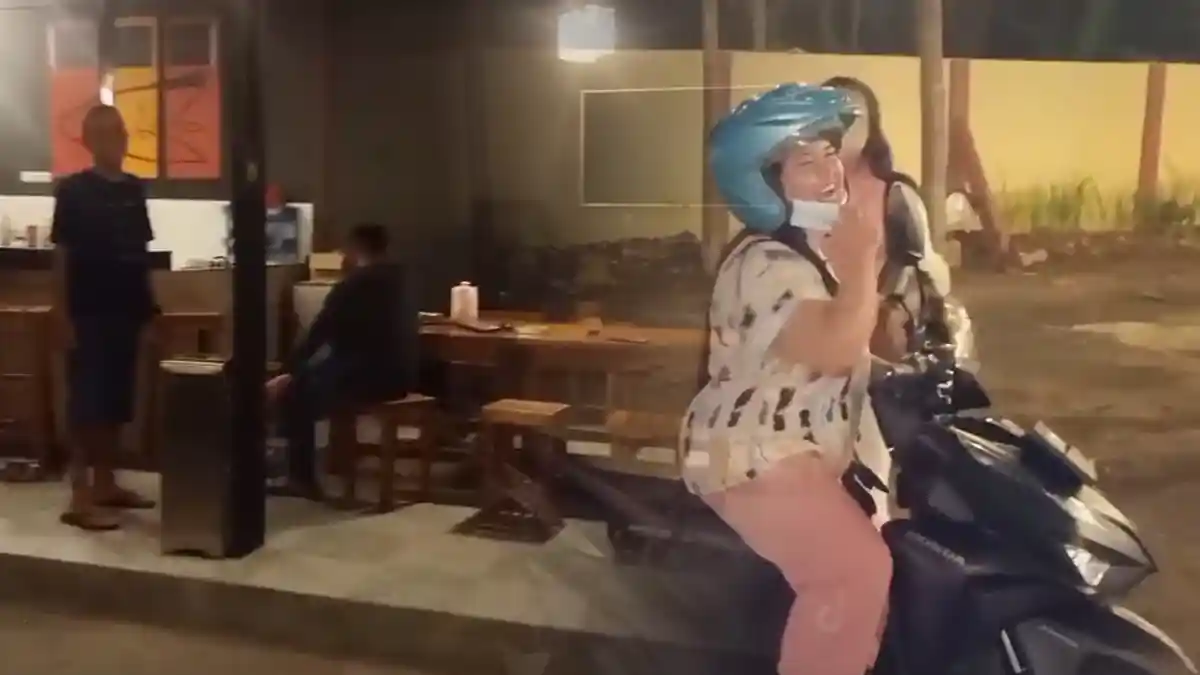 Dikira Kafe, Dua Wanita Ini Ternyata Masuk Kantor Polisi