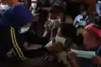Pembagian Masker SDN Gubuk Klakah Malang