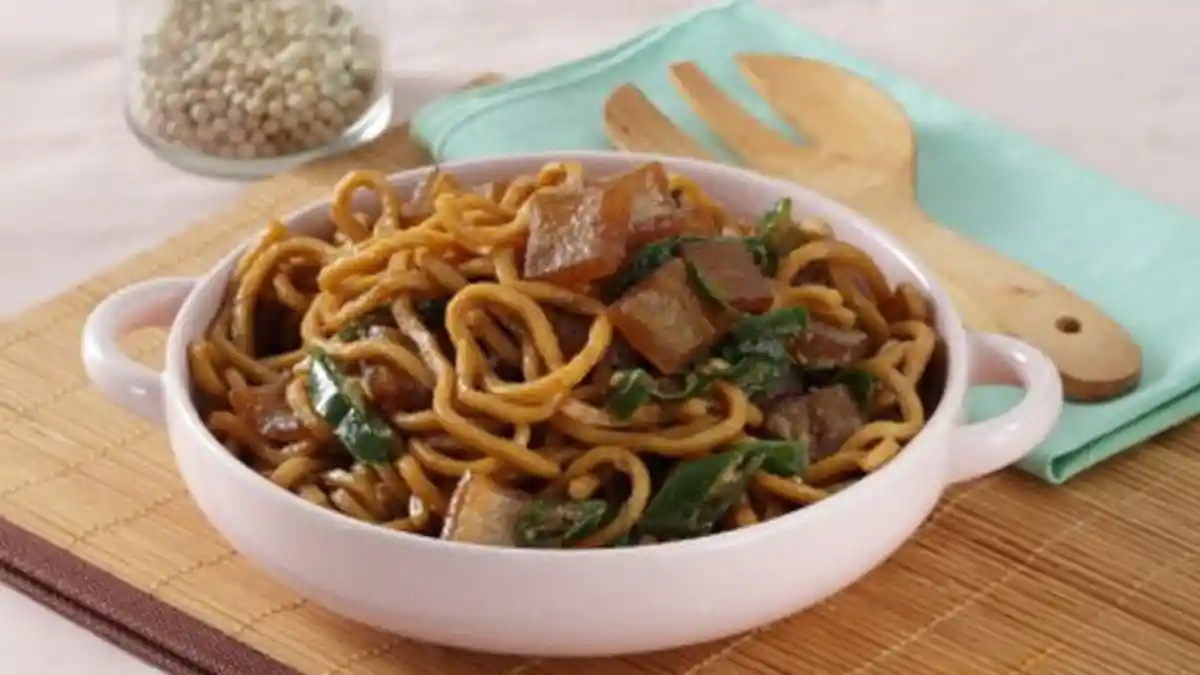 Resep Lomi Goreng Kikil - Bisa Jadi Penolong Perutmu saat Keroncongan di Tengah Malam