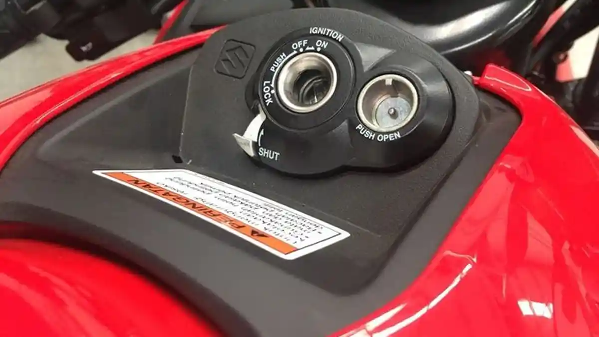 Varian Suzuki GSX-R150 Shuttered Key Lebih Irit Rp 1 Juta