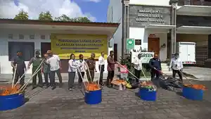 Pemusnahan-berbagai-jenis-narkotik-psikotropika-sajam-dan-barang-bukti.jpg