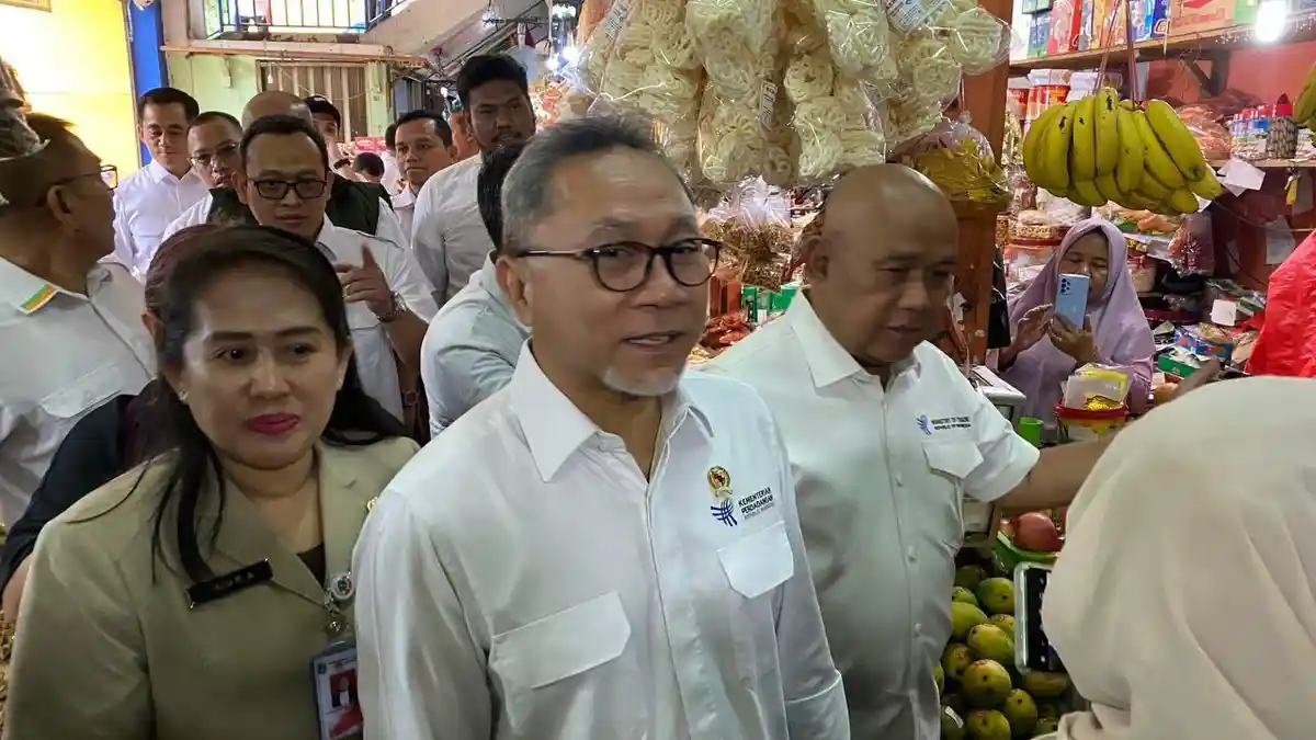 Mendag Cek Harga di Pasar Johar Baru, Cabai Merah Dibanderol Rp120 Ribu Per Kg