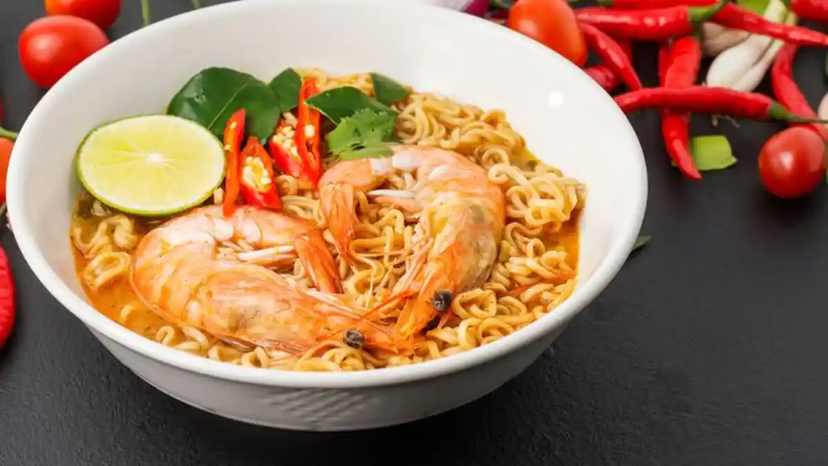 Resep Mi Kuah Pedas Plus Udang, Teman Melek saat Nonton Piala Euro 2020