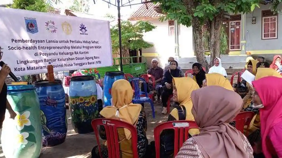 FEB UI Gerakkan Lansia NTB untuk Kewirausahaan Sosial-Kesehatan Melalui Program WASH