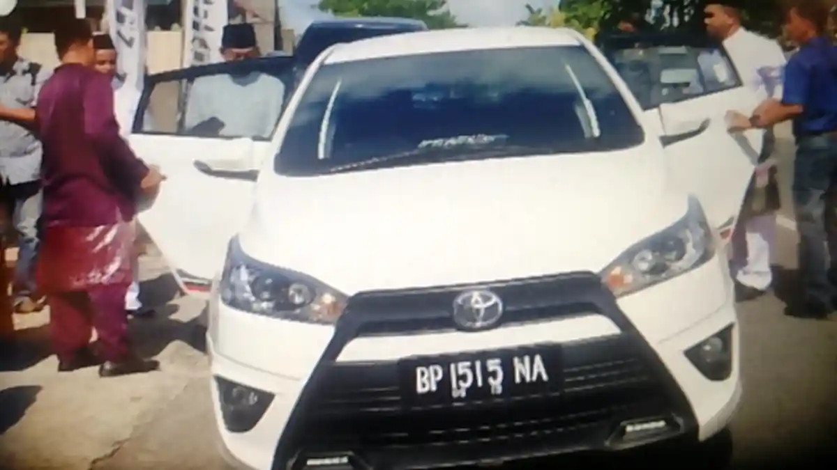 Ini Mobil Pasangan Ilyas-Wan yang Jadi Perhatian Saat Daftar ke KPU