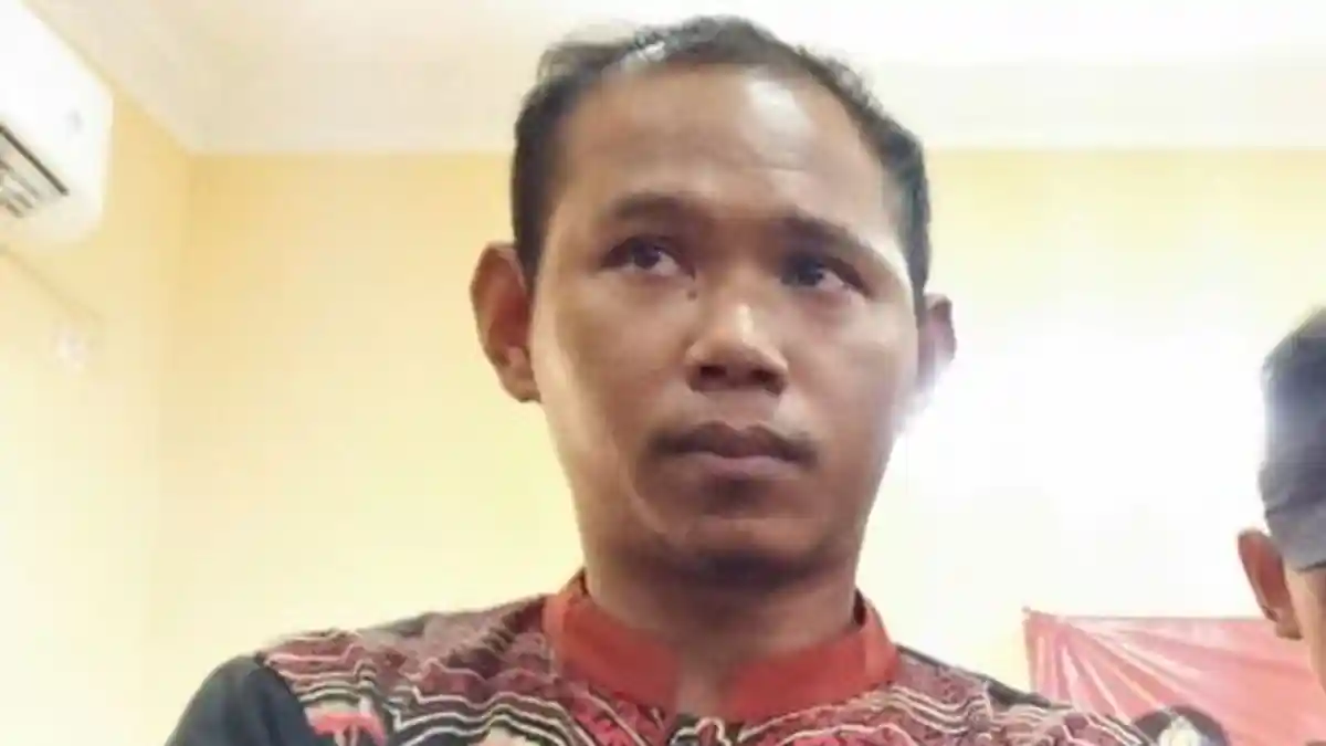 Sabar tingkat Dewa Guru Nur Khalim Hadapi Siswanya yang Menantang dan Merokok, Ini Kronologinya