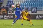 Arema FC Gulung Semen Padang 3-0
