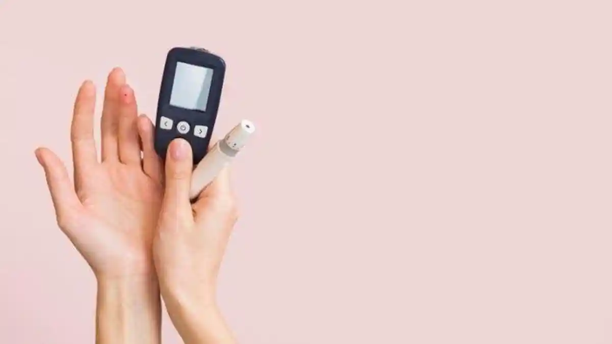 Tips Perjalanan Sehat untuk Penyandang Diabetes untuk Cegah Komplikasi Serius