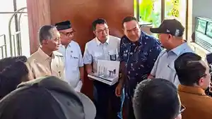 yota-balad-doddy-menteri-pu.jpg