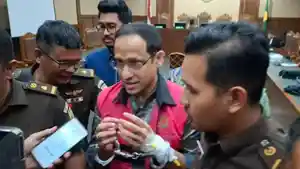 Mantan-Menteri-Pendidikan-Kebudayaan-Riset-dan-Teknologi-Nadiem-Makarim.jpg