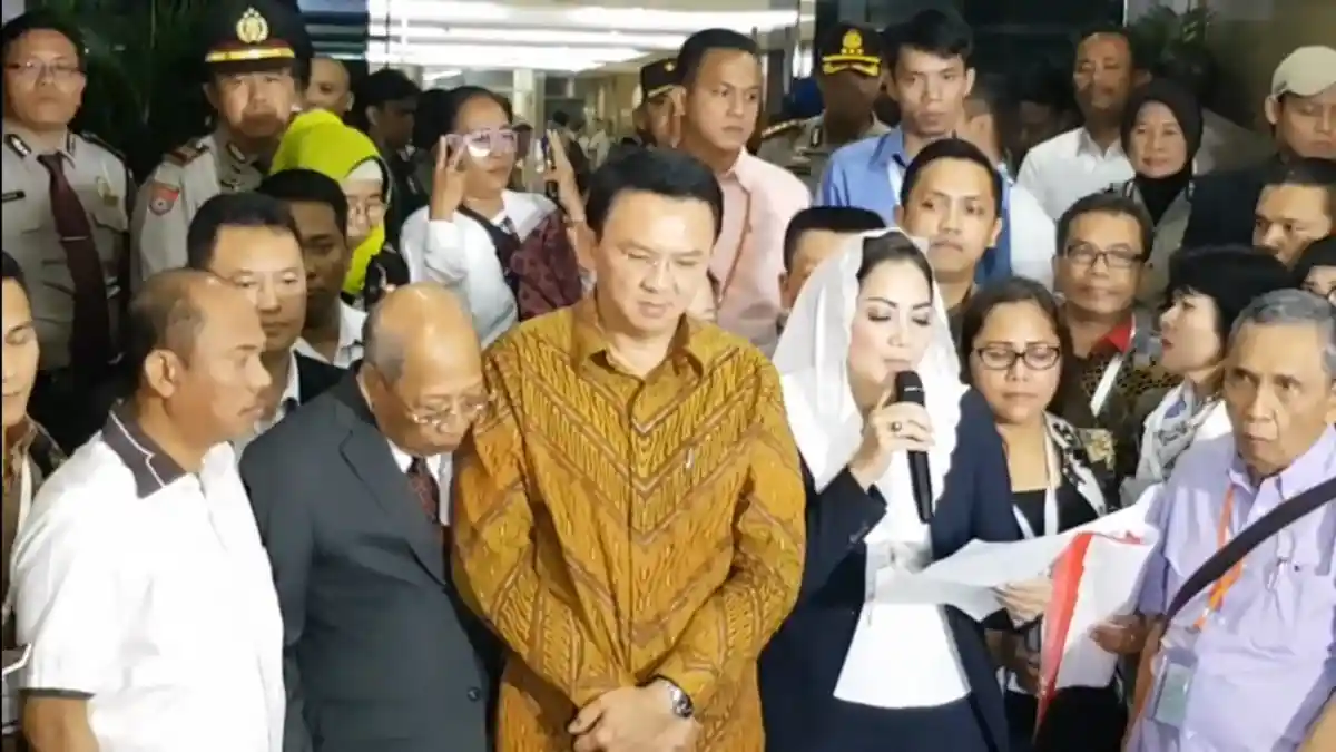 Ahok Hemat Bicara