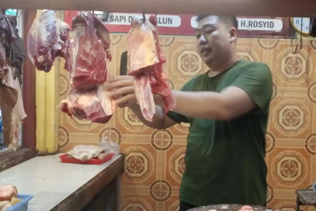 Tak Terpengaruh Wabah PMK, Penjualan dan Harga Daging Sapi di Lamongan Normal
